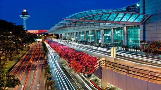 مطار "تشانجي" بسنغافورة الأفضل في العالم للعام السادس