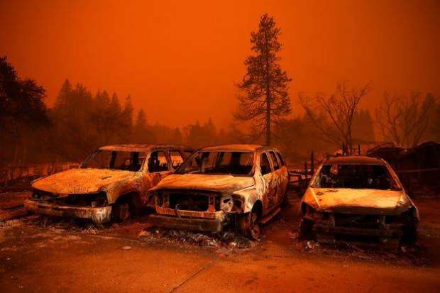 بالصور| تلوث هواء ومرض معد..  حرائق كاليفورنيا "موت وخراب ديار"