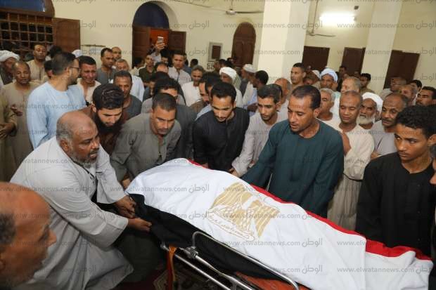 بالصور |قنا تشيع جثامين 3 من شهدائها بحادث سيناء الإرهابي