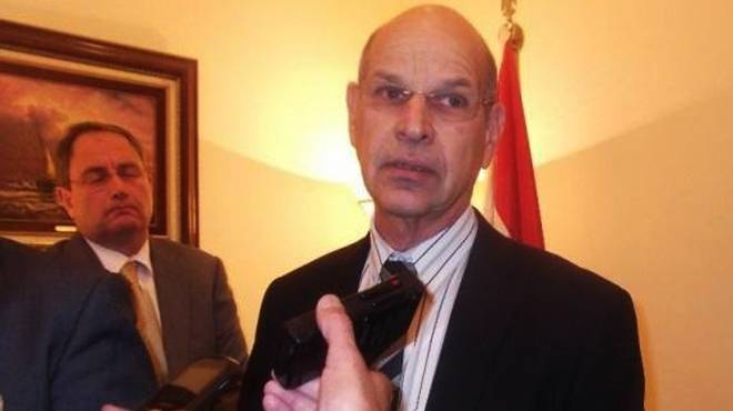 السفير الإسرائيلى يغادر القاهرة قبل إعادة الرئاسة 