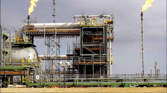  مصادر: استمرار توقف إنتاج النفط والمكثفات بالزويتينة في ليبيا