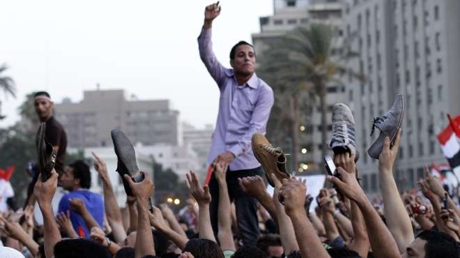 شباب الثورة لـ«محامى المخلوع»: مخططك بتبرئة «مبارك» لن يكتمل.. وألاعيبك لن تفيد
