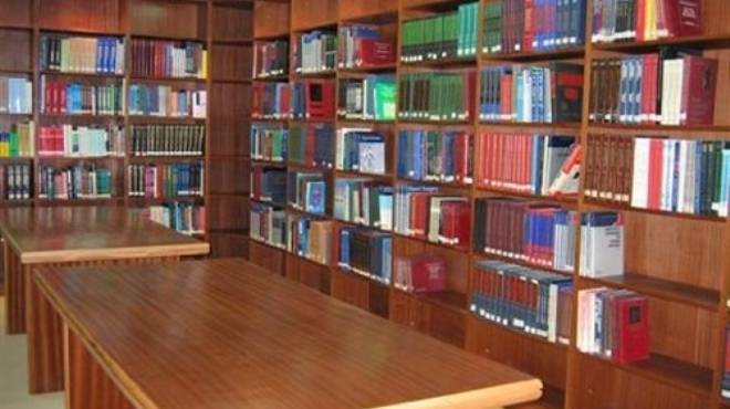  أحمد مجاهد: تغيير اسم مكتبة الأسرة يكلف الدولة مئات الآلاف من الجنيهات