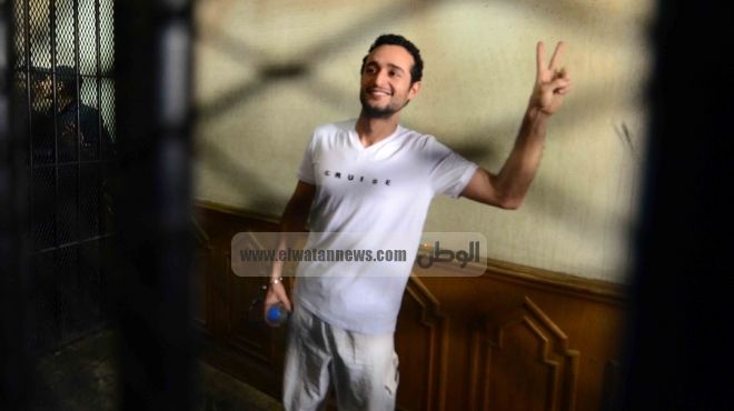 وصول دومة ونوارة نجم إلى محكمة القاهرة الجديدة