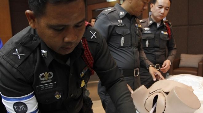  بالصور| الشرطة التايلاندية تدرب ضباط المرور على مساعدة الجرحى والحوامل
