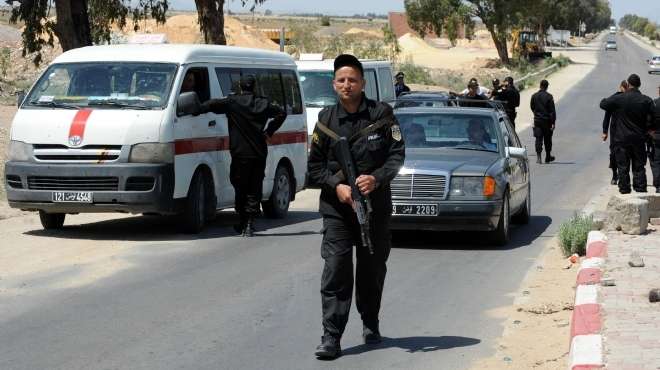 الشرطة التونسية تقتل عنصرين من 