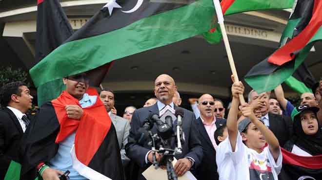 ثوار ليبيون يهاجمون مقر الحكومة في طرابلس