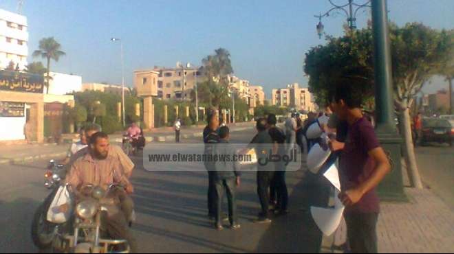 11 مصابا حصيلة اشتباكات مؤيدي الرئيس وأهالي شارع أبو الفدا بدمياط