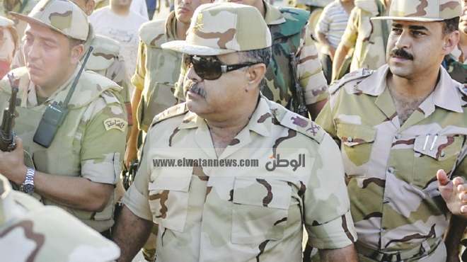 اللواء أحمد وصفي ينقل تهنئة الفريق السيسي لأقباط سيناء