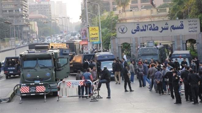  عاجل| قوات فض الشغب تصل محيط قسم الدقي لتفريق المتظاهرين الإخوان 