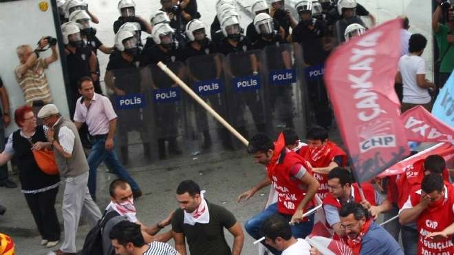  إيران تأمل في إنهاء احتجاجات تركيا سلميا 