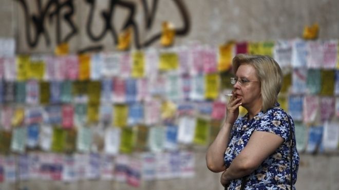 بالصور| الروسيون يستعدون لتطبيق قانون حظر التدخين في الأماكن العامة