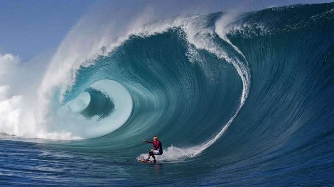  بالصور| منافسات حرة في المحيط الهادي لرياضة ركوب الأمواج