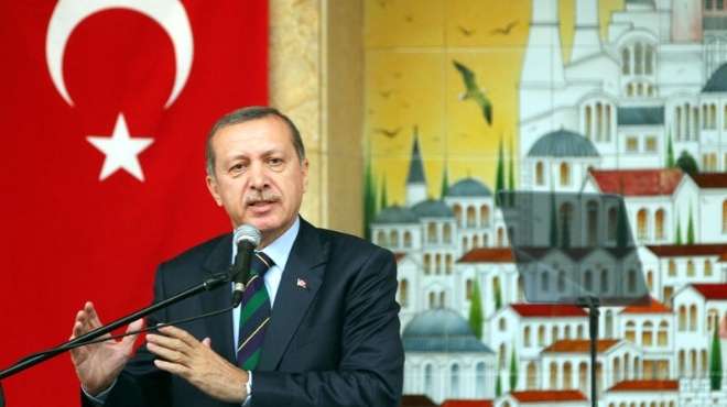 وزير المالية التركي ينفي رغبة حكومته في تقييد تحركات 