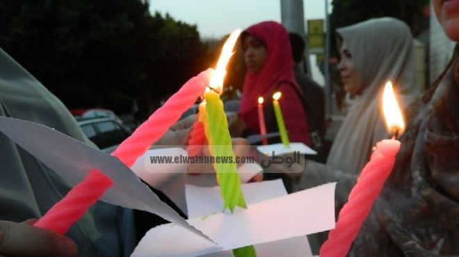 بالصور| وقفة أمام سفارة الإمارات بالقاهرة في ذكرى ميلاد أحد المعتقلين
