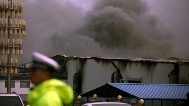 مقتل 42 شخصا في حريق حافلة بالصين وإصابة 33 آخرين