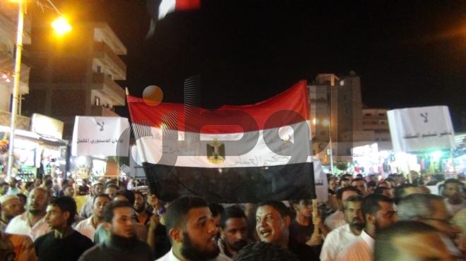 متظاهرون إخوان يعتدون على أبو العز الحريري ويحتجزونه في بناية بشارع محمد محمود