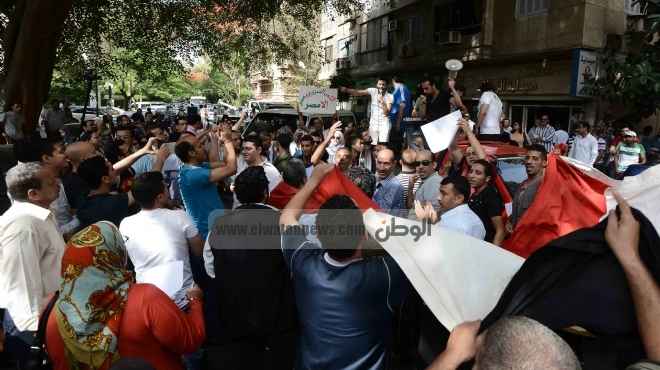 الأمن يغلق شارع شجرة الدر بمحيط وزارة الثقافة بعد ازدياد أعداد المعتصمين
