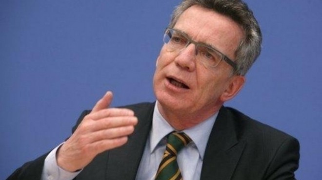  وزير الدفاع الألماني: التدخل العسكري في سوريا أمر مشروع ولكنه غير فعال