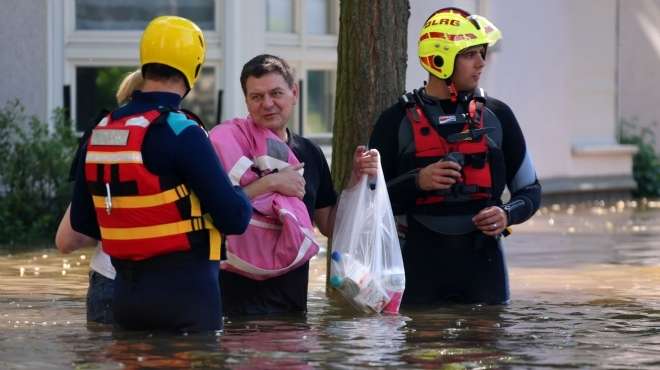 بالصور| الفيضانات تجتاح ألمانيا وتغرق مساكن في الجنوب والشرق