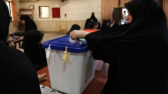  الداخلية الإيرانية تعلن مد فترة التصويت في الانتخابات الرئاسية