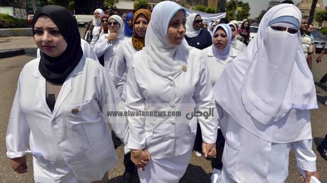  استمرار إضراب أطباء وصيادلة كفر الشيخ للمطالبة بإقرار 