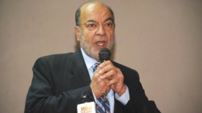  3 نقابات تخاطب مرسي لعقد اجتماع عاجل لمناقشة قرار إنشاء جامعات خاصة جديدة 