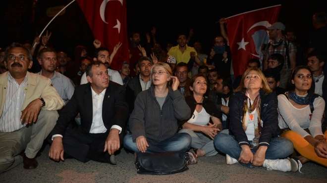  تظاهرات جديدة ليلا في تركيا وسقوط جرحى واعتقالات