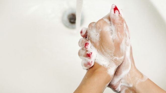  دراسة: غسل الأيدي يجعلك أكثر سعادة