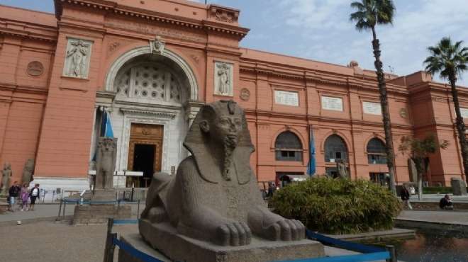 تظاهرة بالمتحف المصري بعد إلغاء 