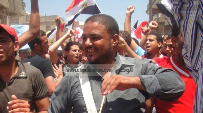  انطلاق مسيرات بورسعيد للمطالبة بإسقاط النظام وسط غياب اللافتات الحزبية 