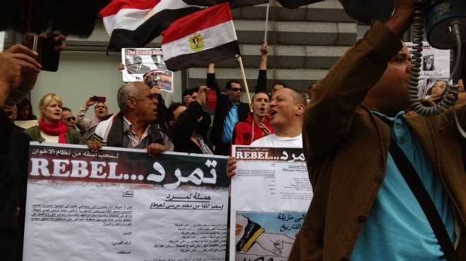  بالصور| المصريون في ألمانيا ينظمون 5 مظاهرات ضد 