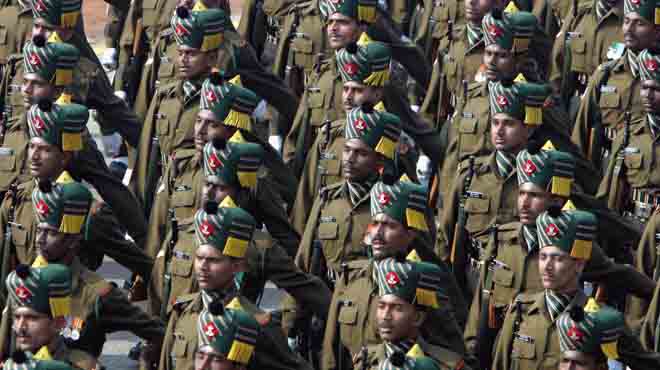  باكستان تتهم الهند بقصف مواقعها مع تصاعد التوترات الحدودية 