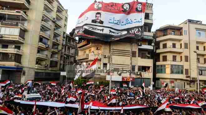  سياسيون: الإدارة الأمريكية تخلت عن دعم الإخوان.. وسقوط «مرسى» وشيك