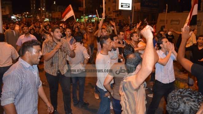  إخوان السويس يحاولون حشد أنصارهم لرفض بيان القوات المسلحة