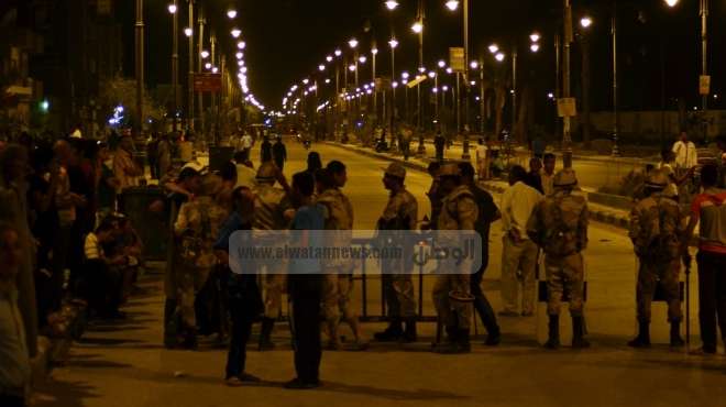 تأهب قوات الجيش أمام المتحف المصري بعد أنباء عن هجوم 