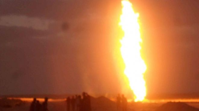 عاجل| مسلحون مجهلون يفجرون خط الغاز الطبيعي بوسط سيناء بعبوة ناسفة