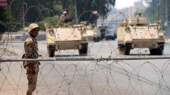 قوات الجيش تفتح شارع الفنجرى لمرور المشاه