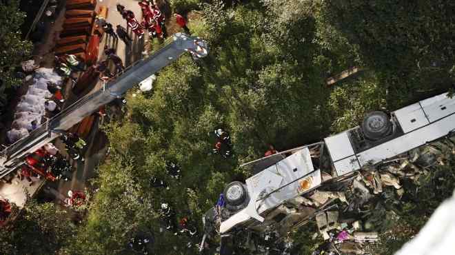مصرع 44 شخصا إثر اصطدام حافلة ركاب وشاحنة في البرازيل