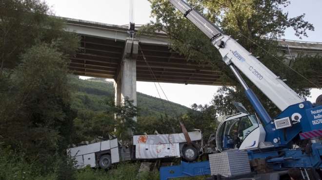 مقتل 11 شخصا في انهيار جسر جنوب الصين