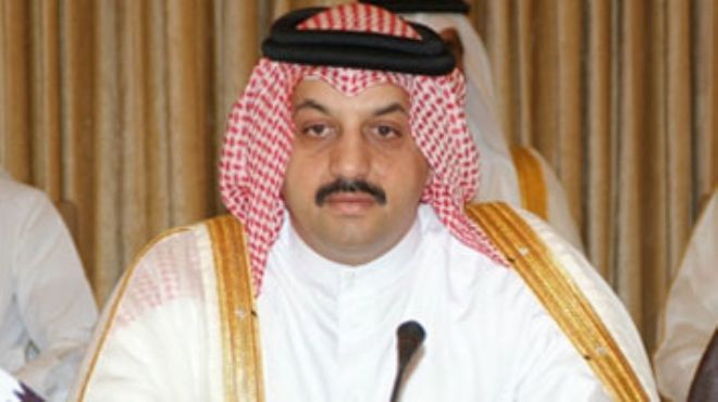 وزير خارجية قطر يخرج من 