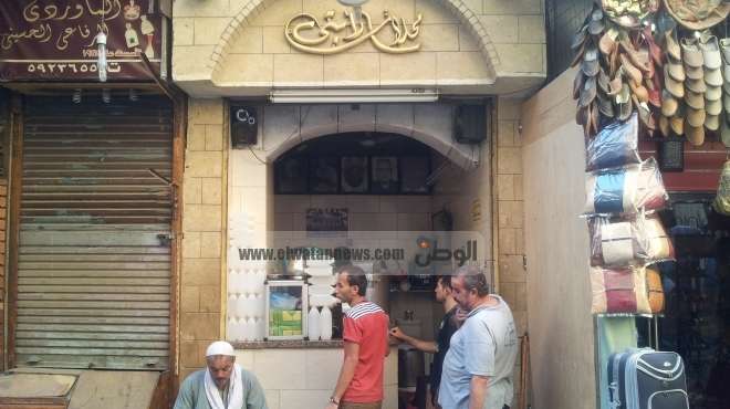  «الأبتى» مشروبات رمضانية عمرها 120 عاماً بجوار «الحسين»