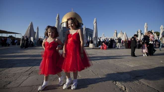  بالصور| مظاهر احتفال المسلمين في العالم بأول أيام عيد الفطر 