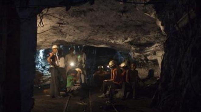 تأكيد وفاة 21 من العمال المحاصرين جراء انهيار منجم للفحم بشرق الصين