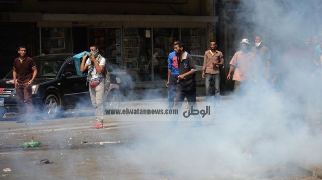 عاجل| قوات الأمن تضرب الغاز على المعتصمين خلف مسجد رابعة العدوية
