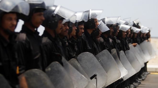  إضراب أفراد شرطة نجع حمادي عن الطعام بسبب تعنت رئيس المباحث 