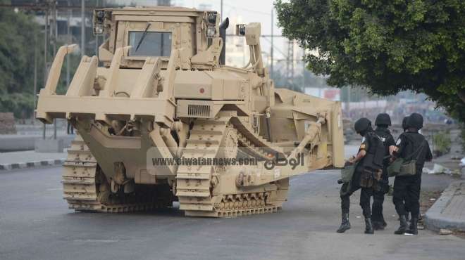  قوات الجيش تغلق الشوارع المؤدية لميدان رابعة العدوية