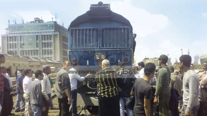 أنصار «الإخوان» يوقفون حركة القطارات لليوم الثانى