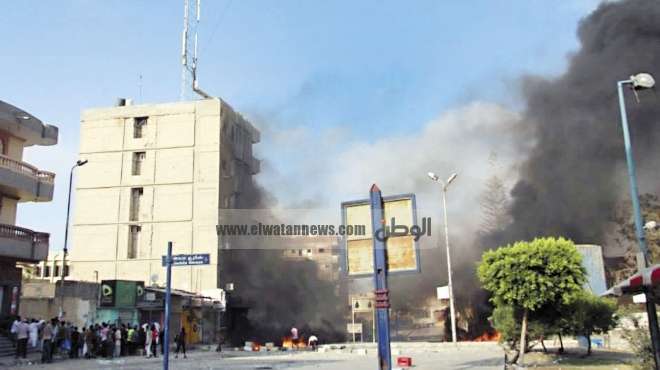 سيناء : إطلاق نار من غزة .. والإرهاب يستهدف مقار الأمن بـ 25 قذيقة آر بي جي .. واحتراق 3 مدرعات