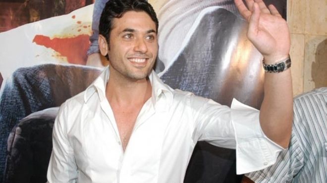  احمد عز احسن ممثل سينمائي في 2013